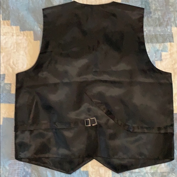 Tuxedo - Picture 2 of 3